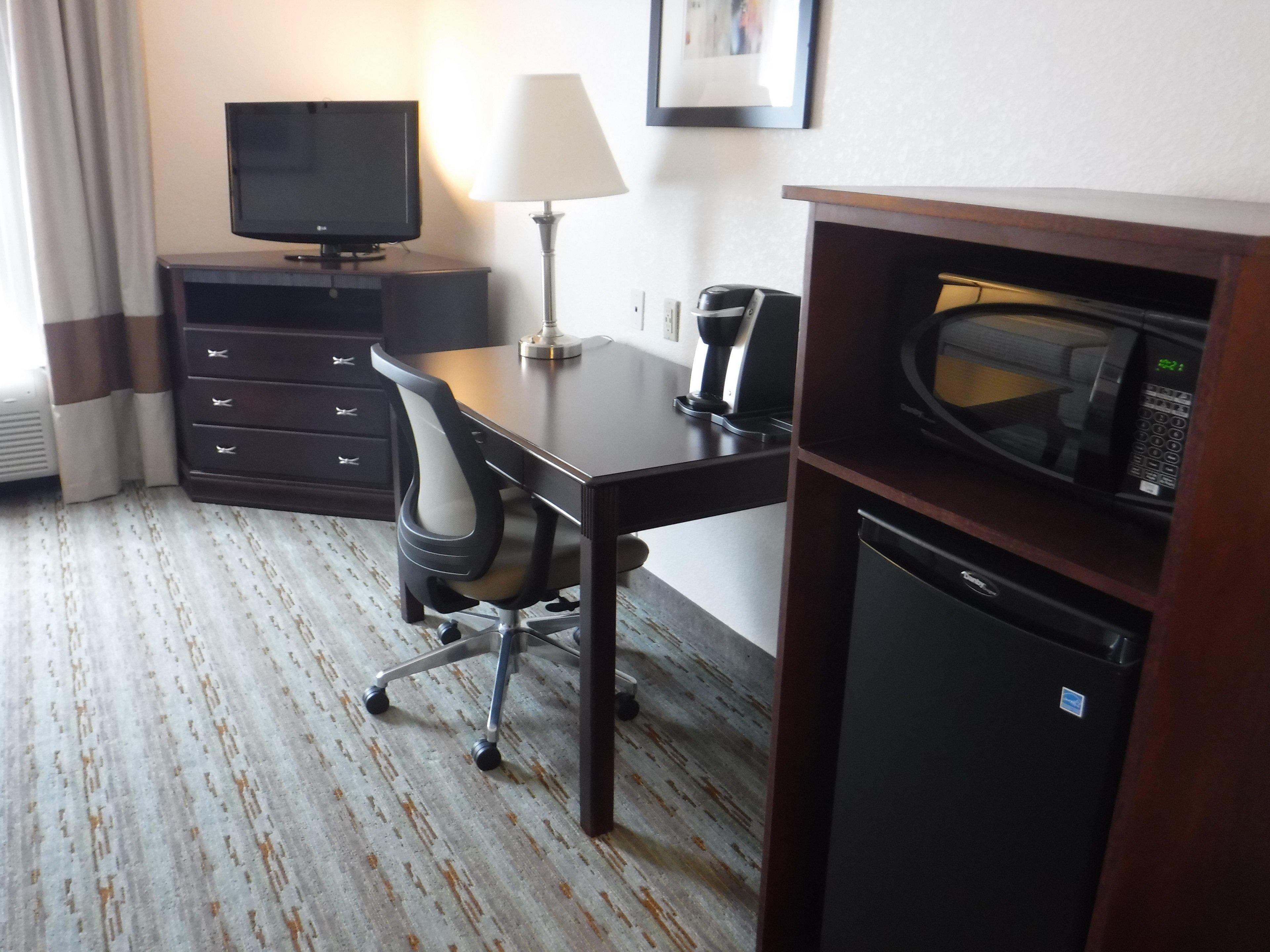 Holiday Inn Express West Jefferson By Ihg Екстериор снимка