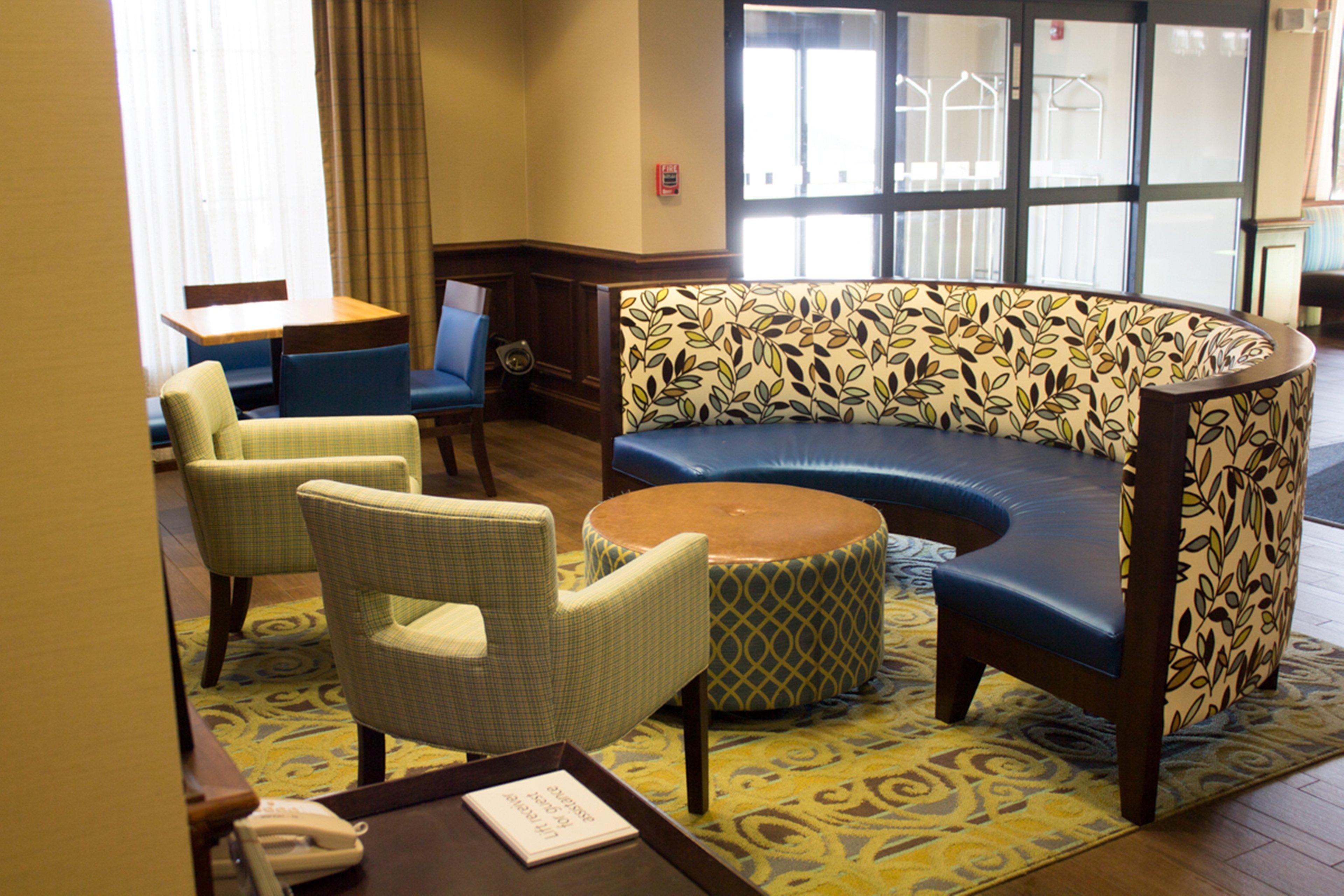 Holiday Inn Express West Jefferson By Ihg Екстериор снимка