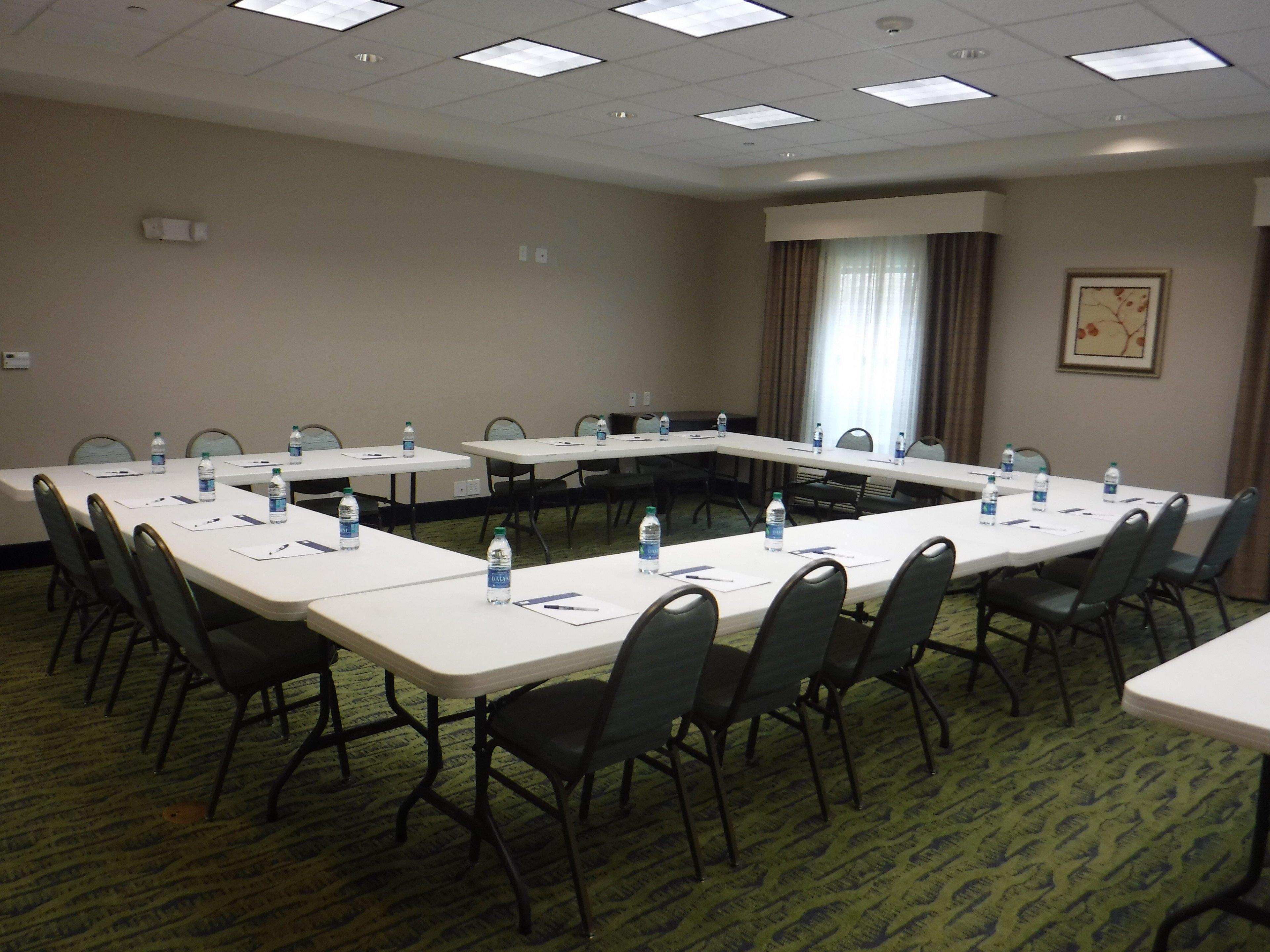 Holiday Inn Express West Jefferson By Ihg Екстериор снимка