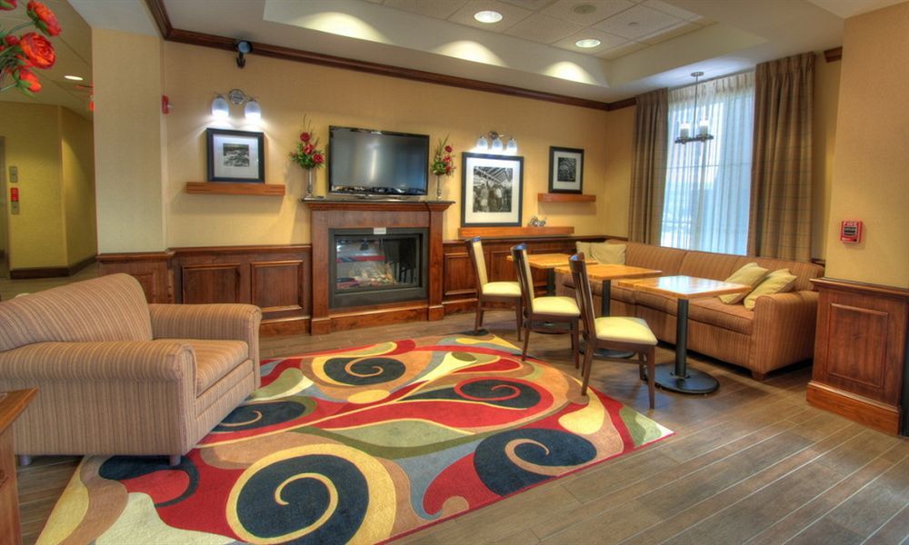 Holiday Inn Express West Jefferson By Ihg Екстериор снимка