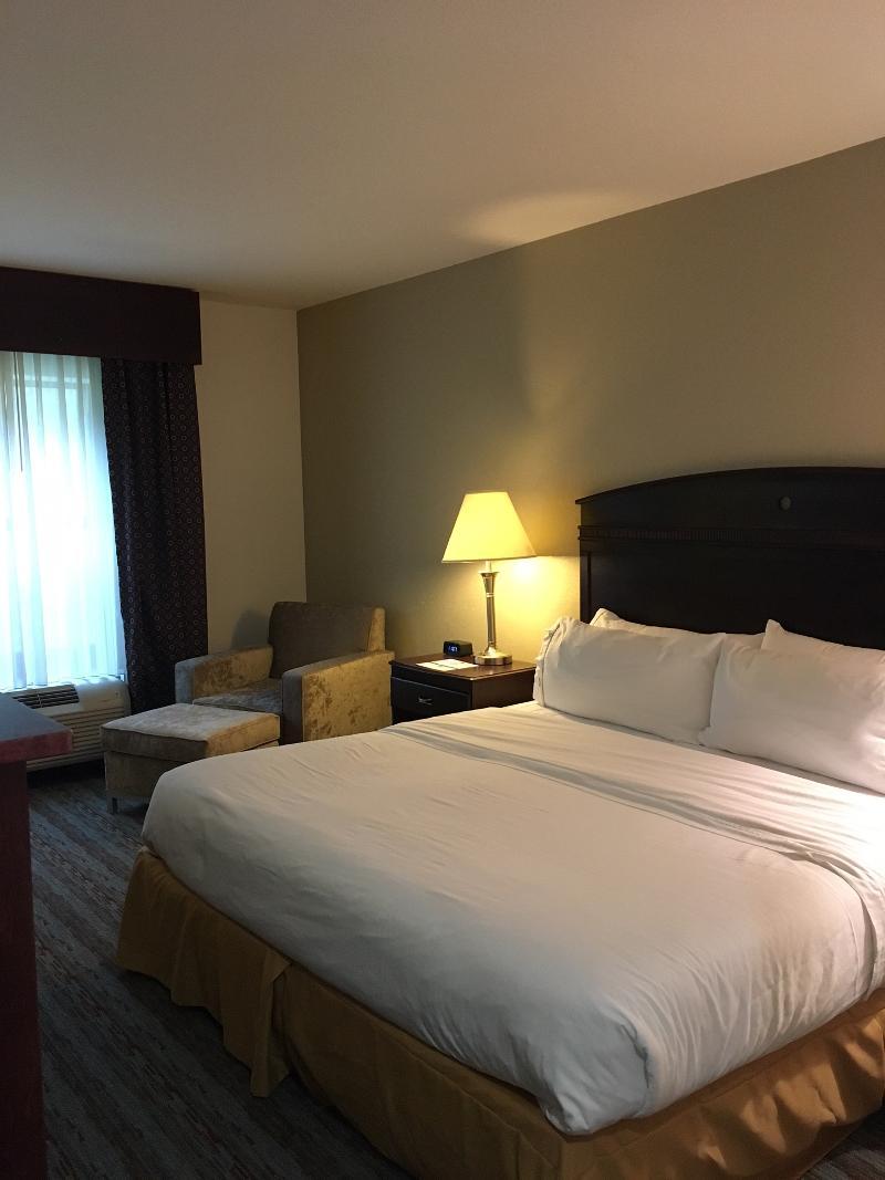 Holiday Inn Express West Jefferson By Ihg Екстериор снимка