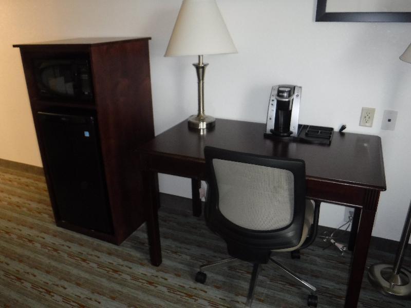 Holiday Inn Express West Jefferson By Ihg Екстериор снимка